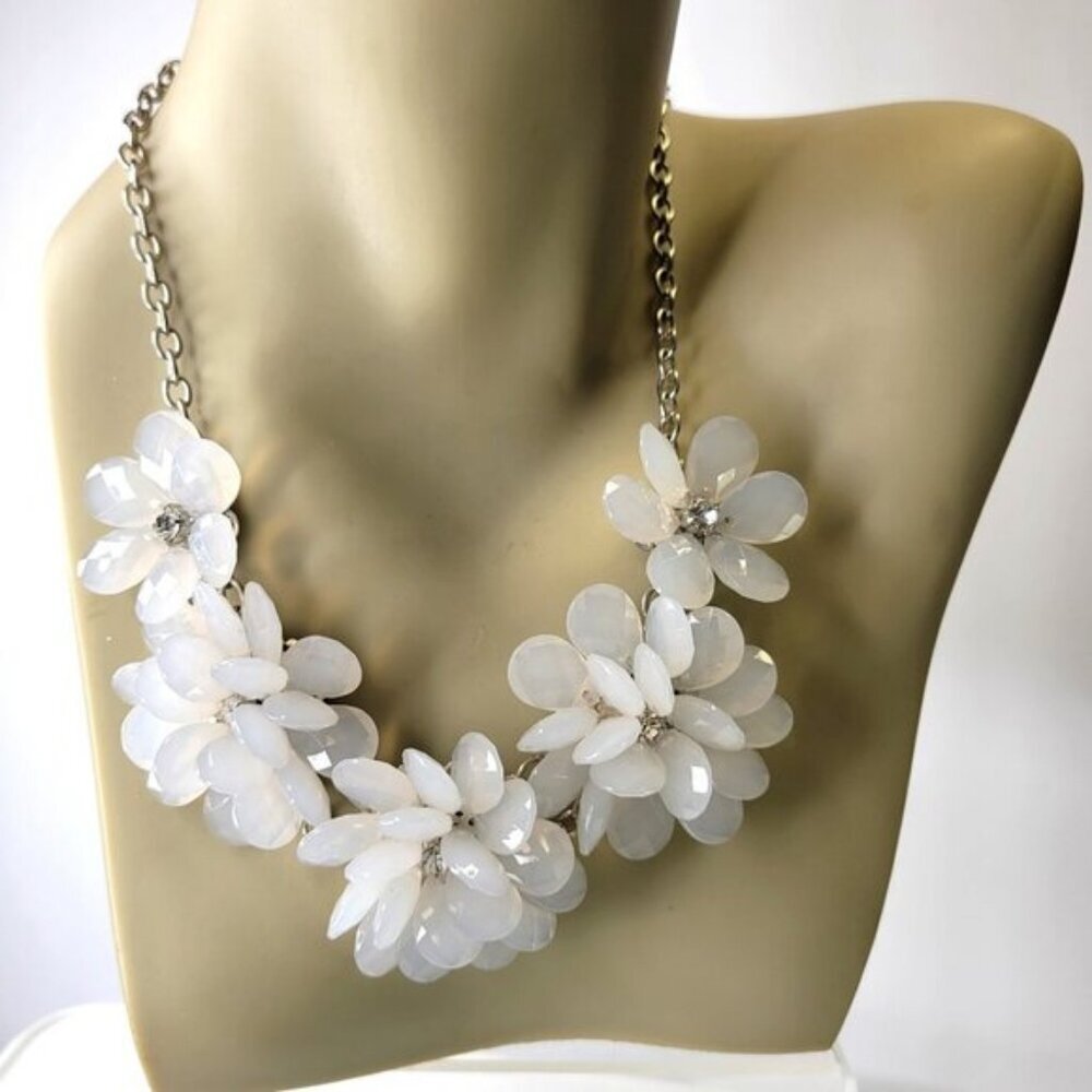 Vintage Flower Bib Necklace with faceted acrylic beads and crystals